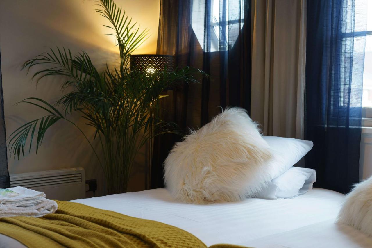 Blackburne Arms ,24 Catharine Street Hotel Ліверпуль Екстер'єр фото